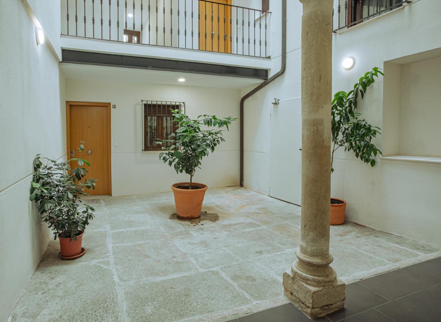 Apartamentos Turisticos Pilaria Jaen Exterior photo